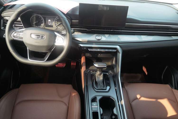 Used Geely Auto Vision X6 2021 PRO 1.4T Automatic Prestige Model