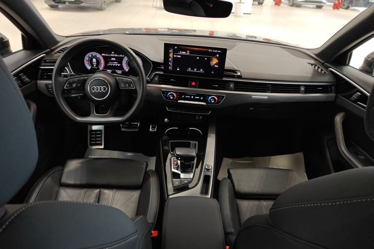 Used Audi A4L 2024 40 TFSI quattro RS Performance Package Center Console