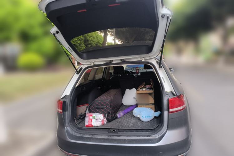 Used Volkswagen Variant 2017 380TSI Two-Wheel Drive Comfort Edition
