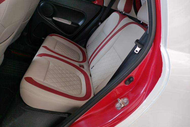 Used ORA Black Cat 2021 351 km Luxury Version Left Rear Seat