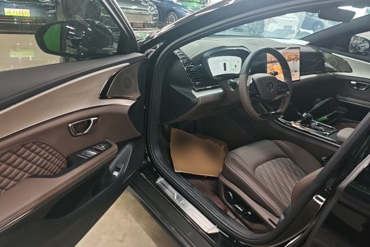 Used BYD Han 2024 DM-i Glory Edition 121KM Elite Model
