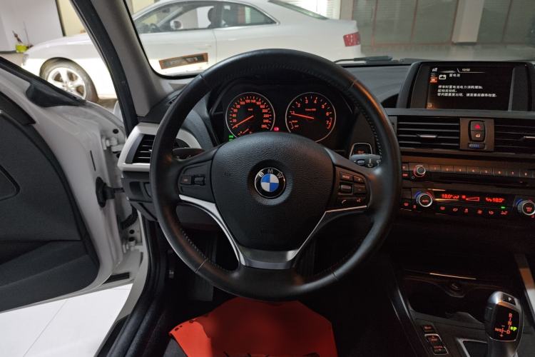 Used BMW 1 Series 2013 Facelifted 118i Leading Edition Steering Wheel