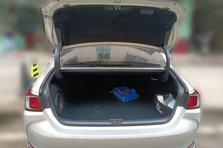 Used Lexus ES 2022 200 Excellence Edition Trunk