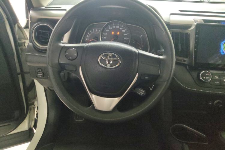 Used Toyota RAV4 2019 2.0L CVT Two-Wheel Drive Pioneer Edition China V Standard
