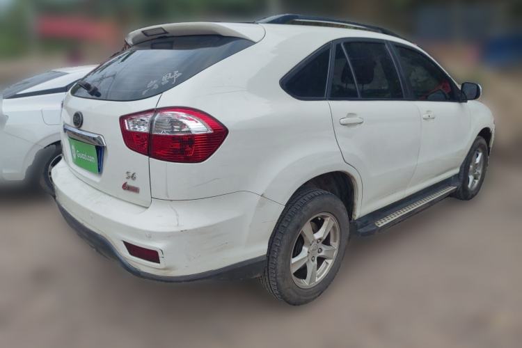 Used BYD S6 2014 2.4L Automatic Prestige 5-Seater