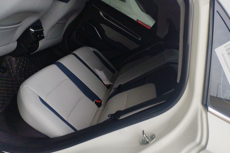 Used Geely Auto Emgrand 2022 4th Generation 1.5L CVT Flagship Model
