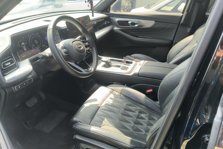 Used GAC Trumpchi GS8 2022 Linghang Series 2.0 TGDI Two-Wheel-Drive Luxury Smart Connectivity Version (7 Seats)