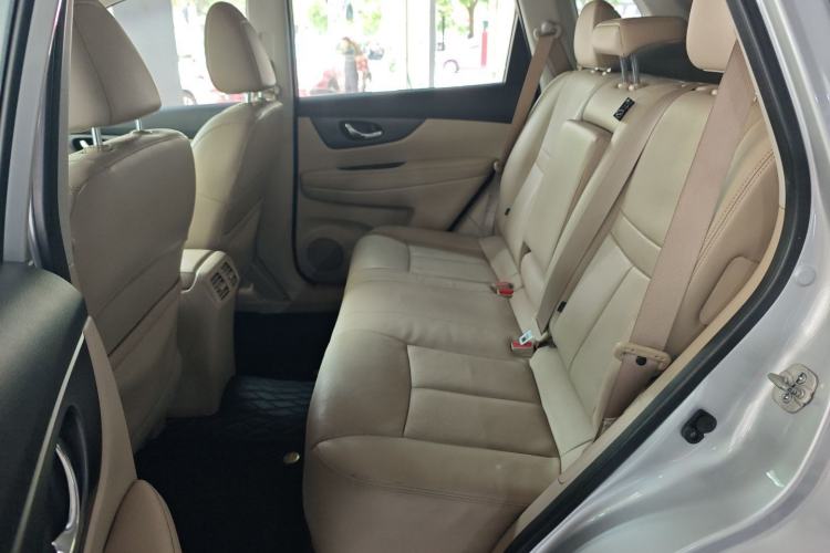 Used Nissan X-Trail 2014 2.0L CVT Comfort Edition 2WD
