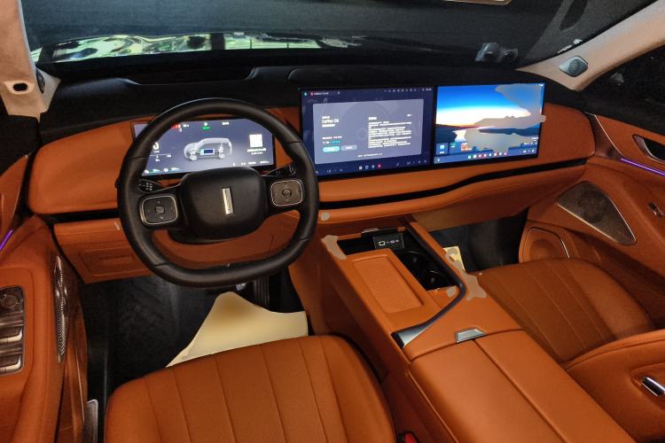 Used Wey Lanshan 2023 Four-Wheel Drive Ultra-Long Range Version Center Console