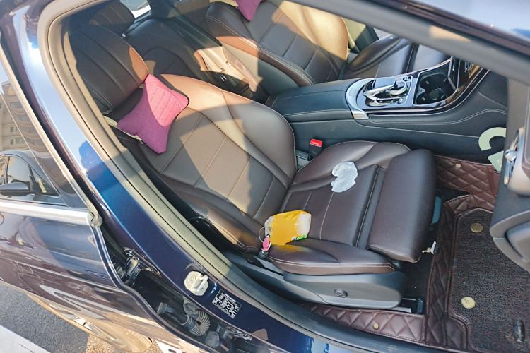 Used Mercedes-Benz GLC 2016 GLC 260 4MATIC Luxury Model
