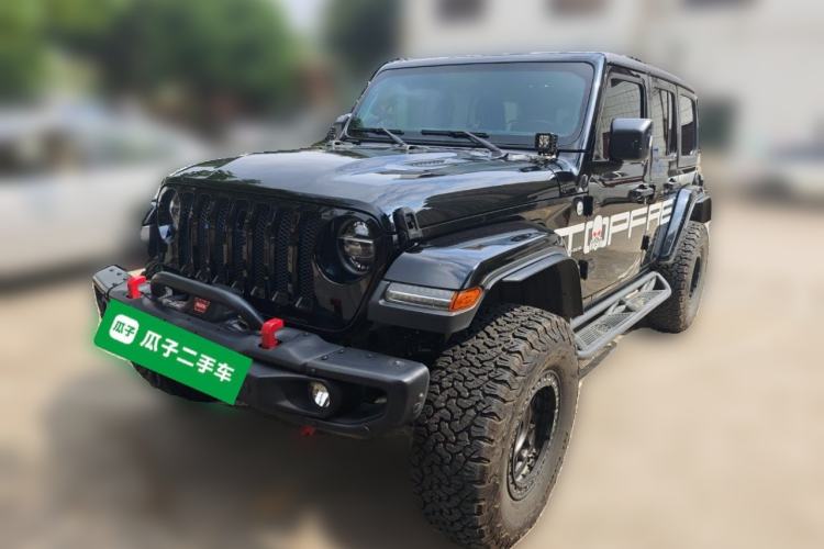 Used Jeep Wrangler 2019 2.0T Sahara Four-Door Version China VI Emission Standard
