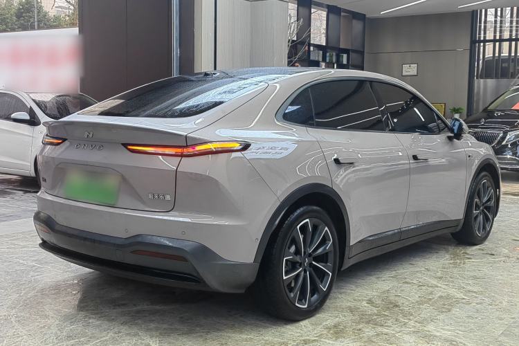 Used ONVO L60 2024 60 kWh Rear-Drive Version