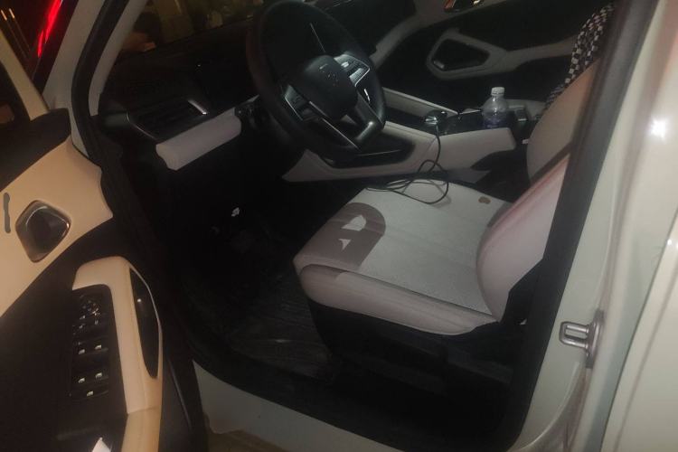 Used BYD Yuan UP 2024 401 km Active Version Driver Seat