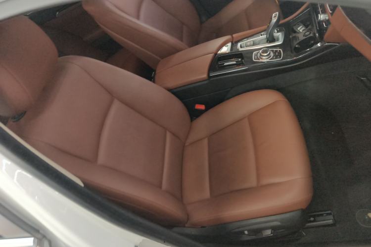 Used BMW 5 Series 2015 520i Elegant Edition Right Front Seat