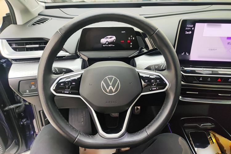 Used Volkswagen ID.6 X 2022 Intelligent Long-Range Version
