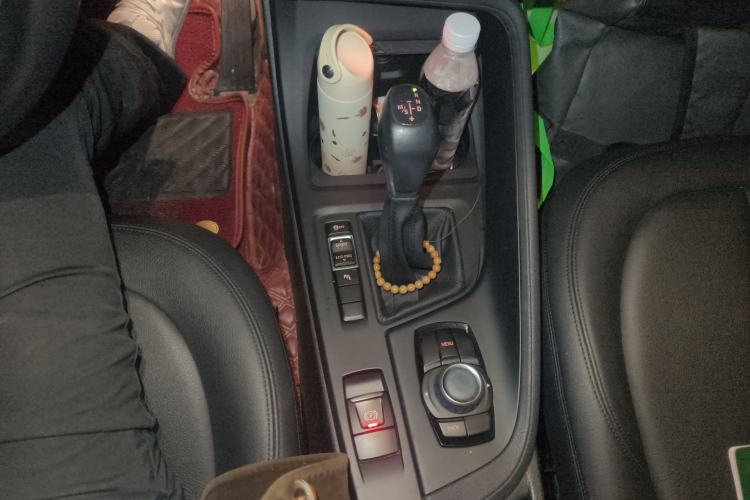 Used BMW X1 2016 sDrive18Li Premium Edition Gear Lever