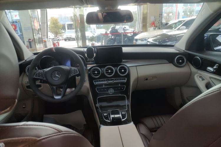 Used Mercedes-Benz C-Class 2015 Facelift C 180 L