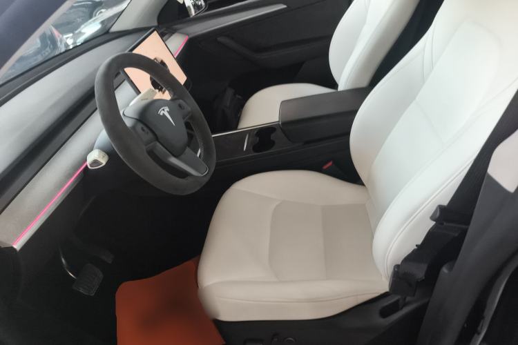 Used Tesla Model Y 2023 Rear-Wheel-Drive Version