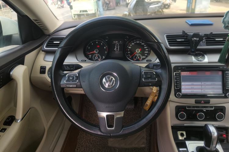 Used Volkswagen Magotan 2013 1.8TSI Premier Model