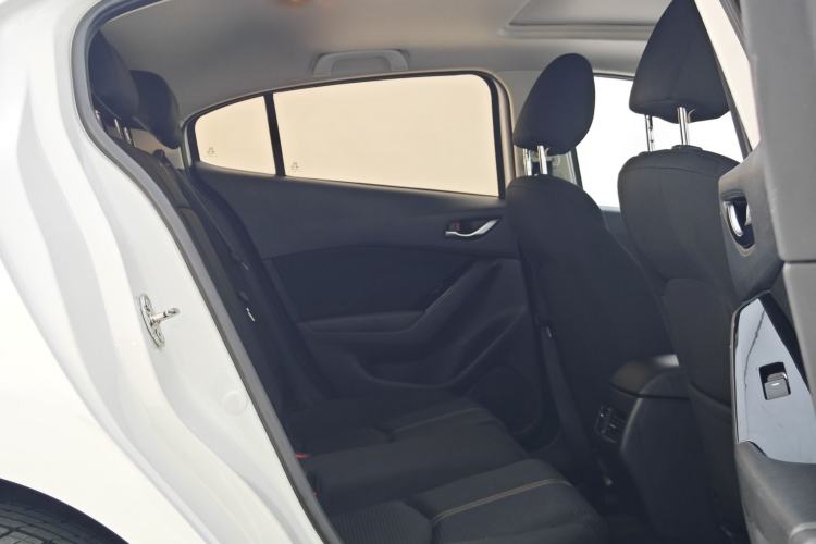 Used Mazda 3 Axela 2017 Hatchback 1.5L Automatic Luxury Model Emission Standard China V