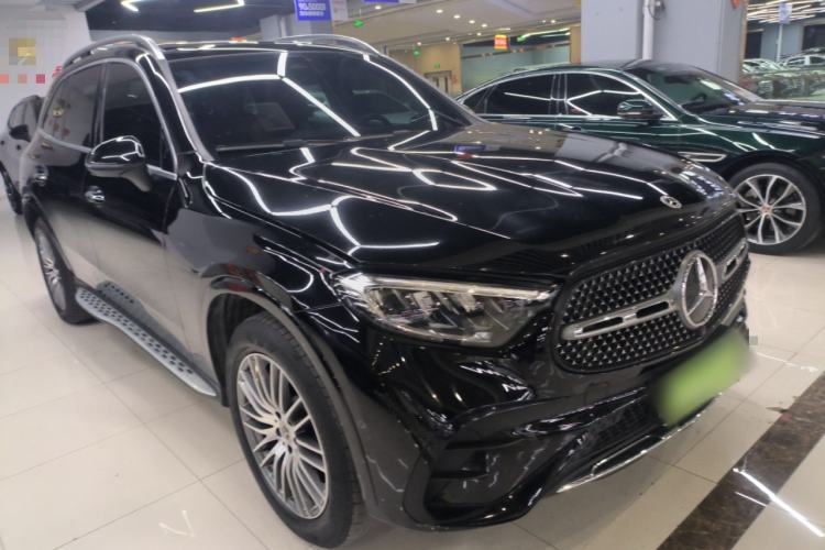 Used Mercedes-Benz GLC 2023 GLC 300 L 4MATIC Dynamic Edition 5-seater Front Right 45 Deg