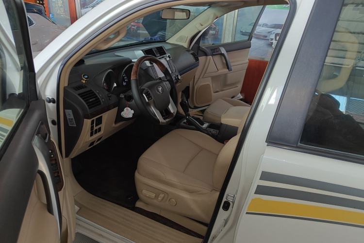 Used Toyota Prado 2014 2.7L Middle East Version Parallel Import
