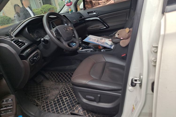 Used GAC Trumpchi GS4 2017 235T Automatic Two-Wheel Drive Luxury Smart Connectivity Version Left Front Seat