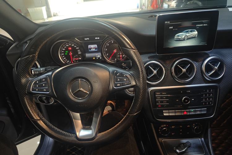 Used Mercedes-Benz A-Class (Import) 2016 A 200 Fashion Model