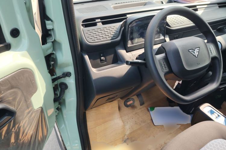 Used REACH MINI Truck 2023 120km Long Wheelbase Van-Type Striving Edition
