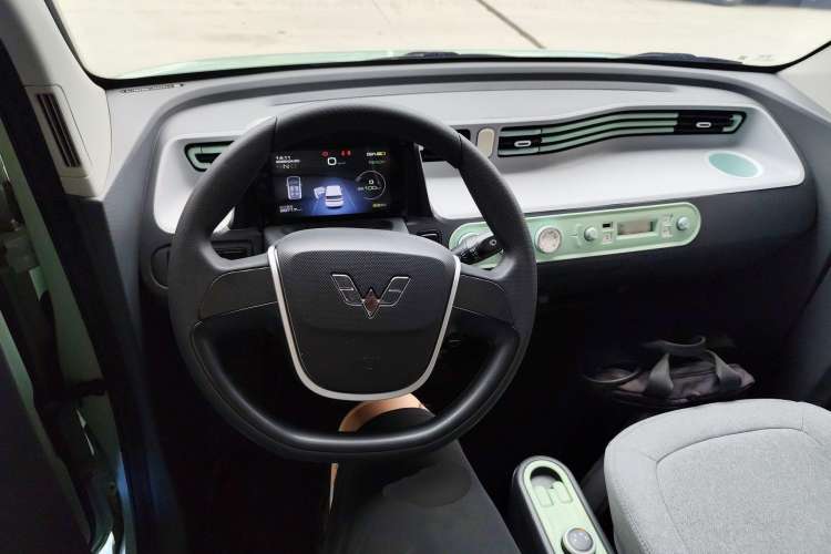 Used Wuling Hongguang MINIEV 2022 Macaron Premium Model – Lithium Iron Phosphate