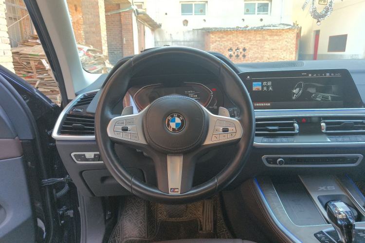 Used BMW X5 2022 Restyled xDrive 30Li Luxury Version M Sport Package