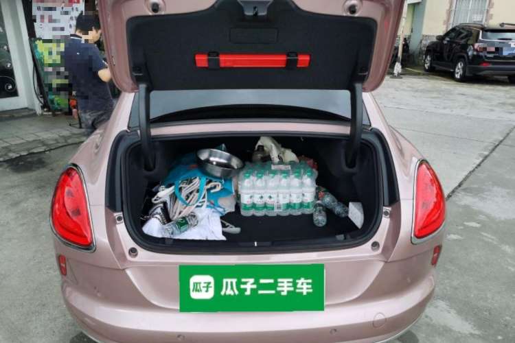 Used ORA Lightning Cat 2022 555 km Luxury Edition
