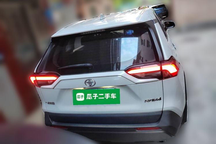 Used Toyota RAV4 2021 2.0L CVT Two-Wheel Drive Fashion Edition