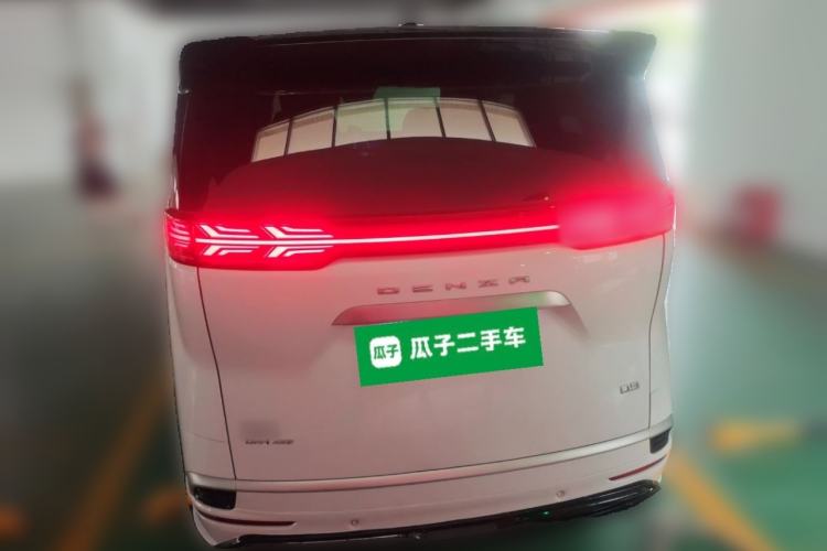 Used Denza D9 2022 DM-i 970 Four-Wheel Drive Flagship Model Rear