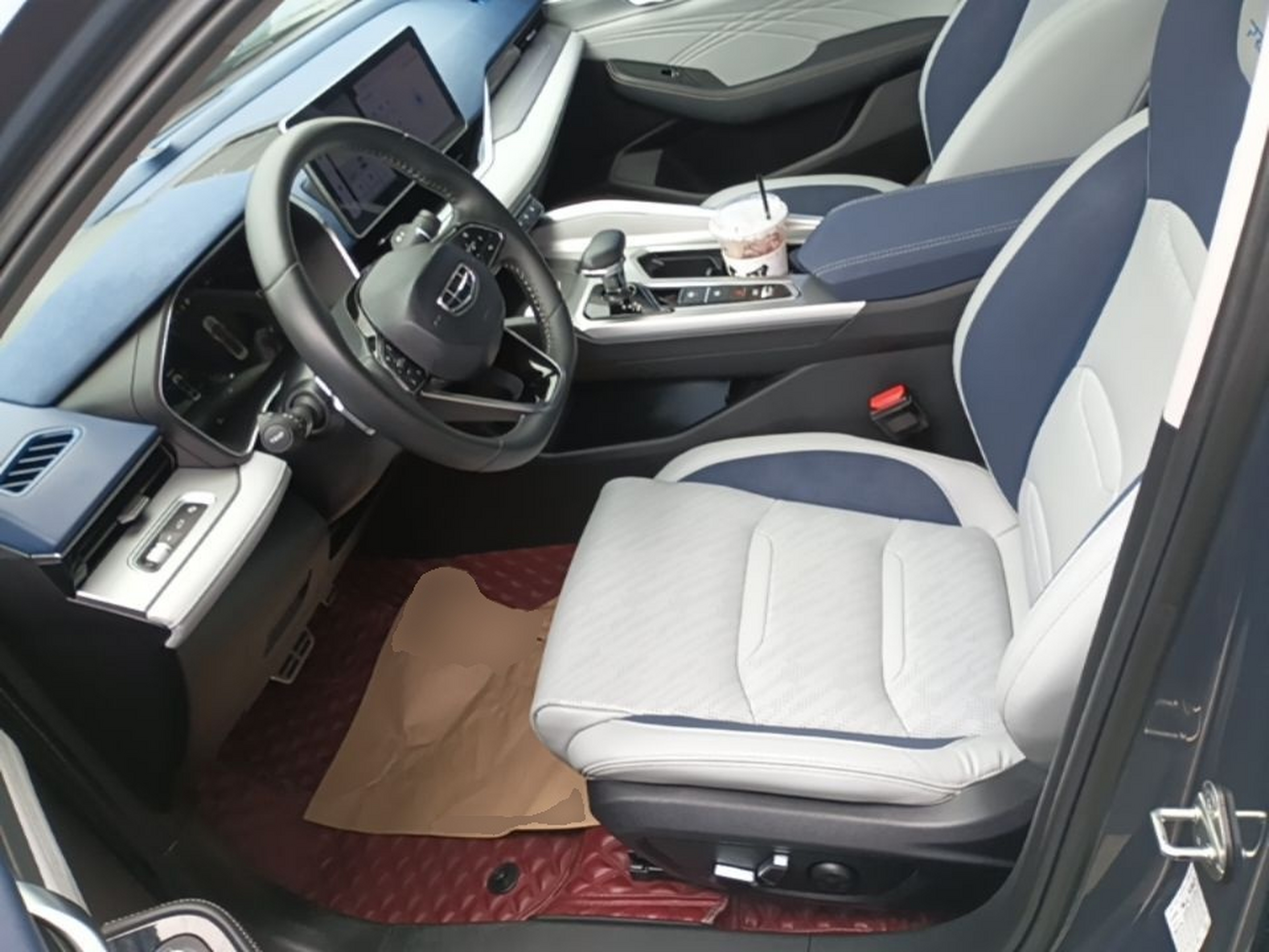 Interior delantero