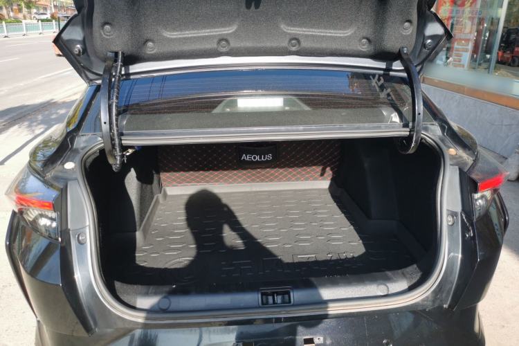 Used Dongfeng Aeolus Yixuan 2021 230T Automatic Zuiying Knight Edition Trunk