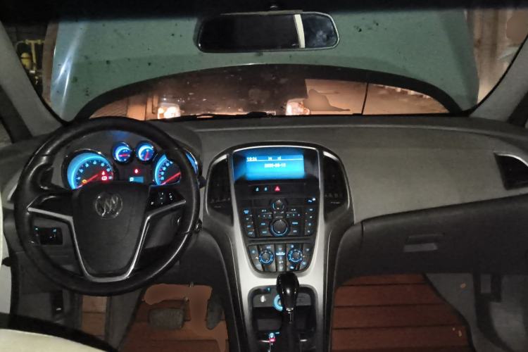 Used Buick GT 2010 XT 1.6L Automatic Fashion Edition
