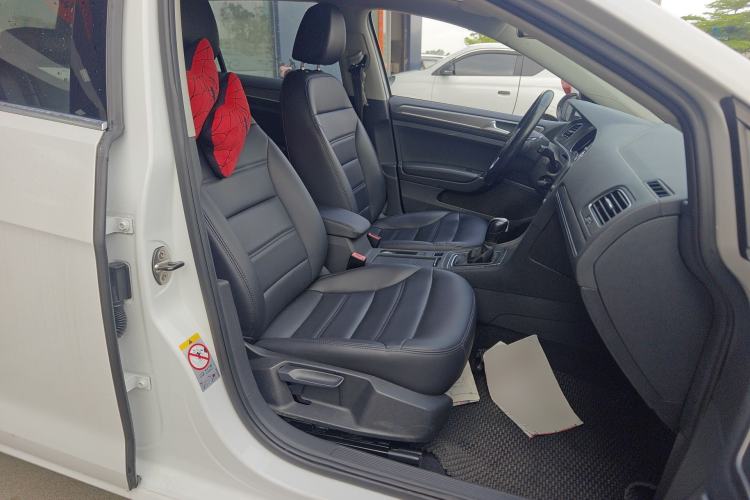 Used Volkswagen Golf 2014 1.6L Automatic Comfort Model Right Front Seat