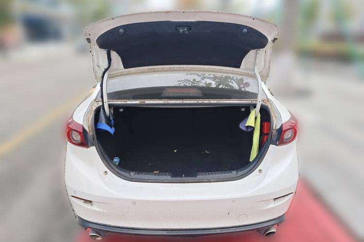 Used Mazda 3 Axela 2017 Sedan 1.5L Manual Comfort Model Emission Standard China V