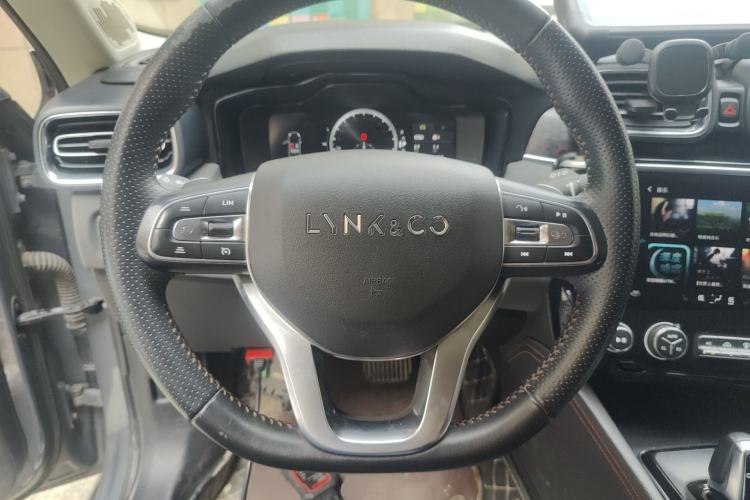 Used Lynk & Co 02 2020 1.5T DCT Two-Wheel Drive Pro Edition Steering Wheel