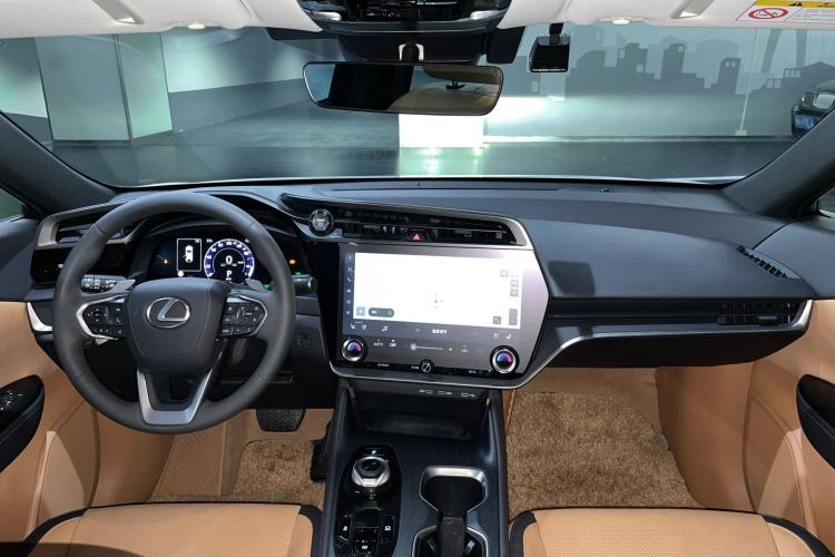 Used Lexus RZ 2023 450e All-Wheel Drive Luxury Edition Interior 8