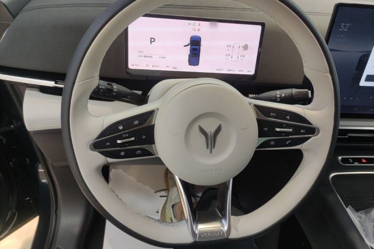 Used VOYAH Dream 2025 PHEV Four-Wheel-Drive Flagship Kunpeng Edition