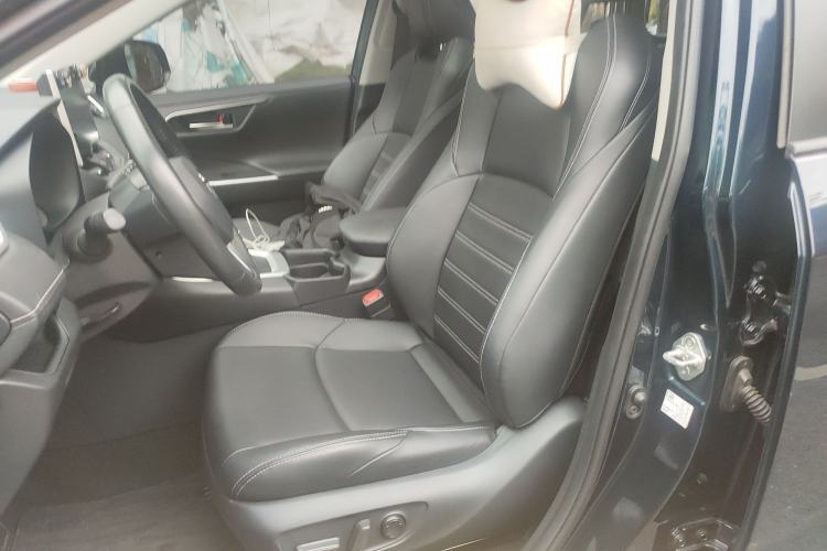 Used Toyota Wildlander 2022 2.0L CVT Two-Wheel Drive Luxury Edition