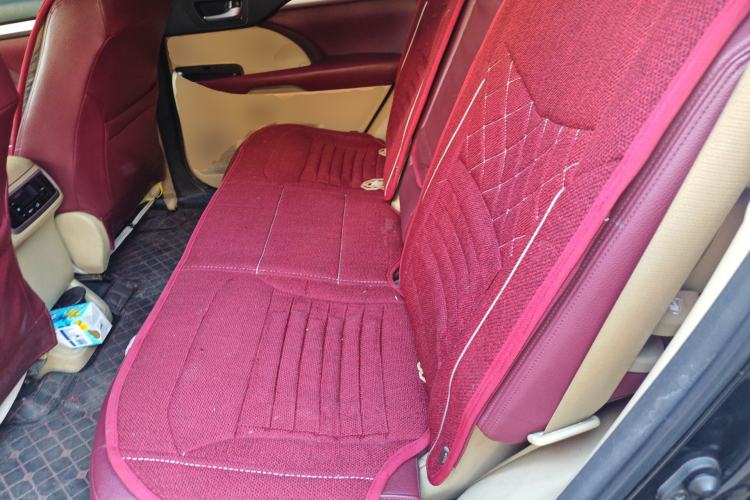 Used Toyota Highlander 2015 2.0T Two-Wheel Drive Elite Edition 7 Seats Left Rear Seat