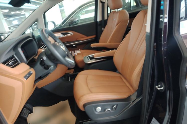 Used Hongqi HQ9 PHEV 2024 2.0T Four-Wheel Drive Business Edition
