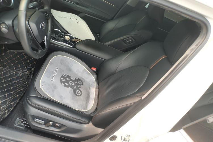 Used Toyota Camry 2021 2.0G Luxury Edition Left Front Seat