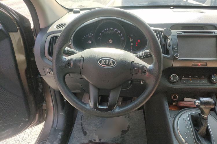 Used Kia Sportage R 2012 2.0L Automatic Two-Wheel Drive GL Trim
