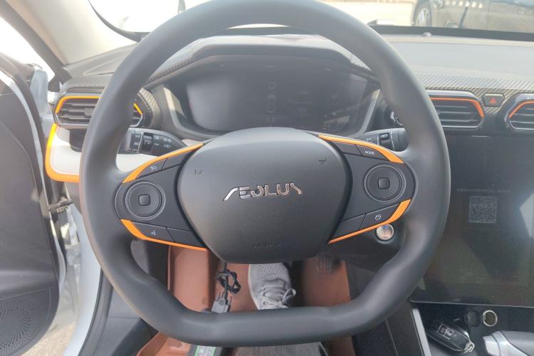 Used Dongfeng Aeolus Yixuan 2023 Mach Edition 1.5L Automatic Chasing Wind Version Steering Wheel