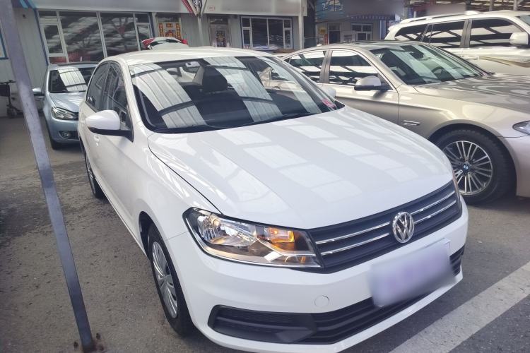 Used Volkswagen Santana 2021 1.5L Manual Fashion Edition Front Right 45 Deg