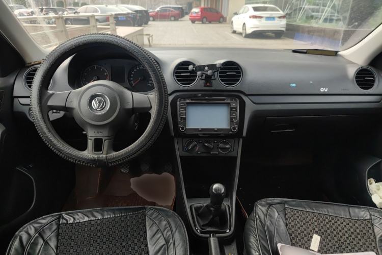 Used Volkswagen Jetta 2015 Value Edition 1.6L Manual Fashionable Style